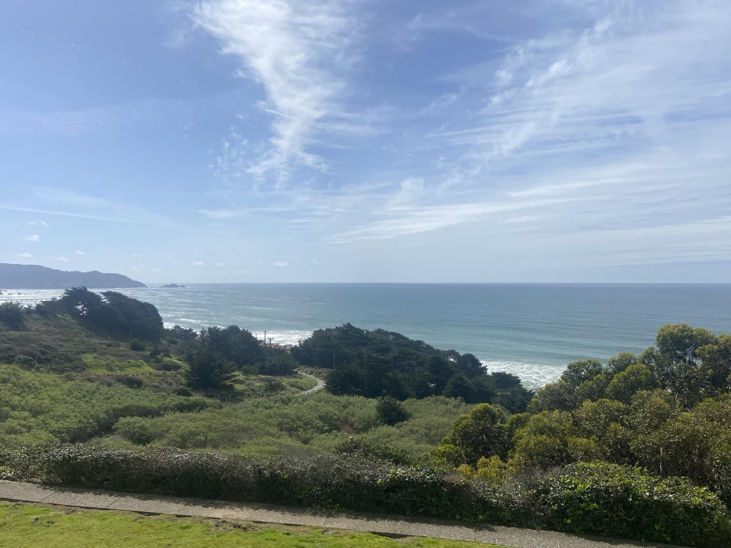 Photo of 5015 Palmetto Ave #11 in Pacifica, CA