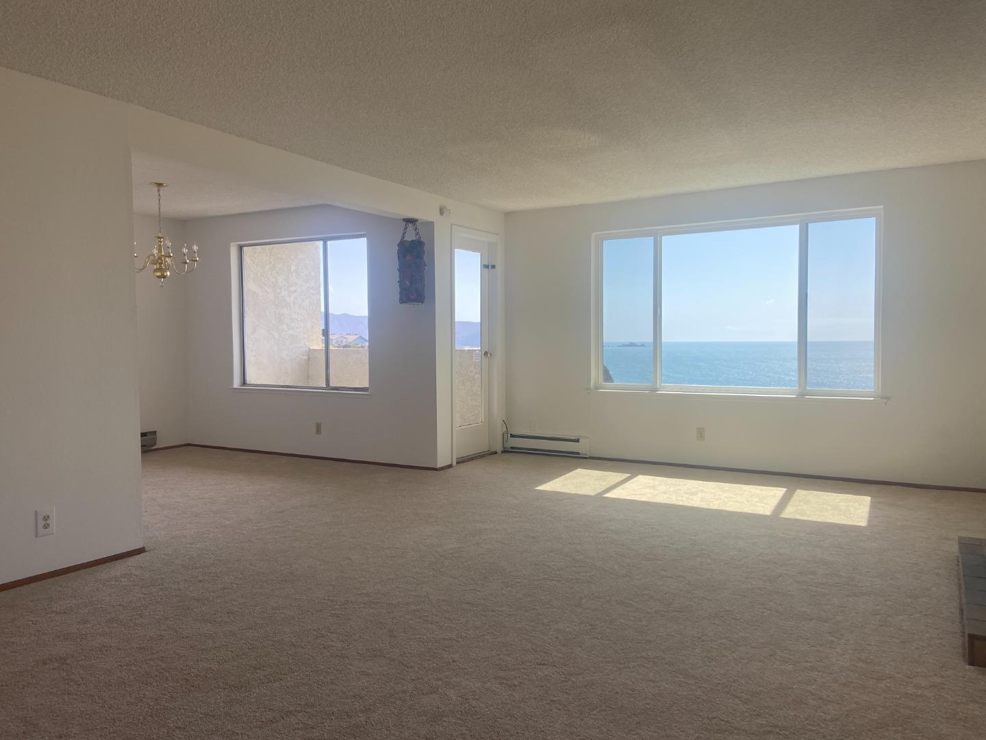 Detail Gallery Image 5 of 25 For 5015 Palmetto Ave #11,  Pacifica,  CA 94044 - 2 Beds | 2 Baths