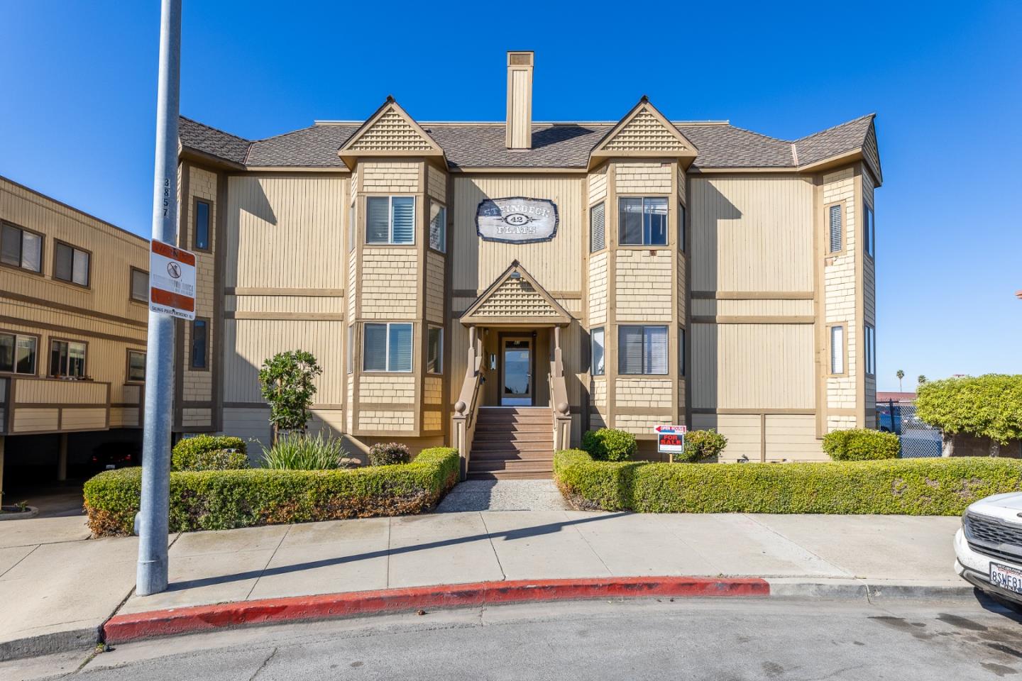 Detail Gallery Image 1 of 1 For 42 Stone St #1,  Salinas,  CA 93901 - 2 Beds | 1 Baths