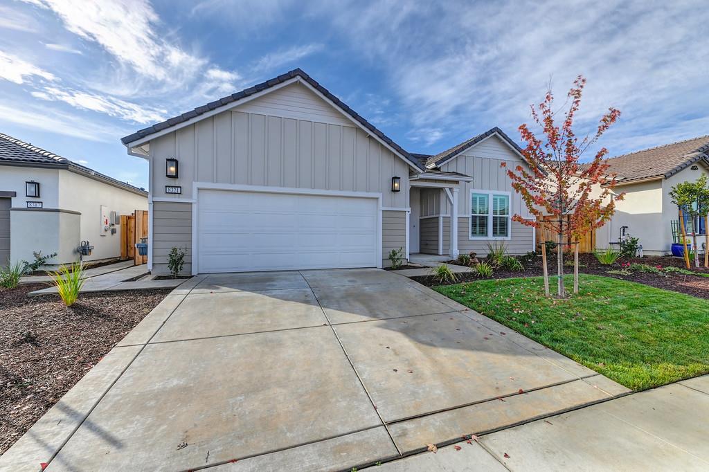 Photo of 8321 Evans Tree Dr in Roseville, CA