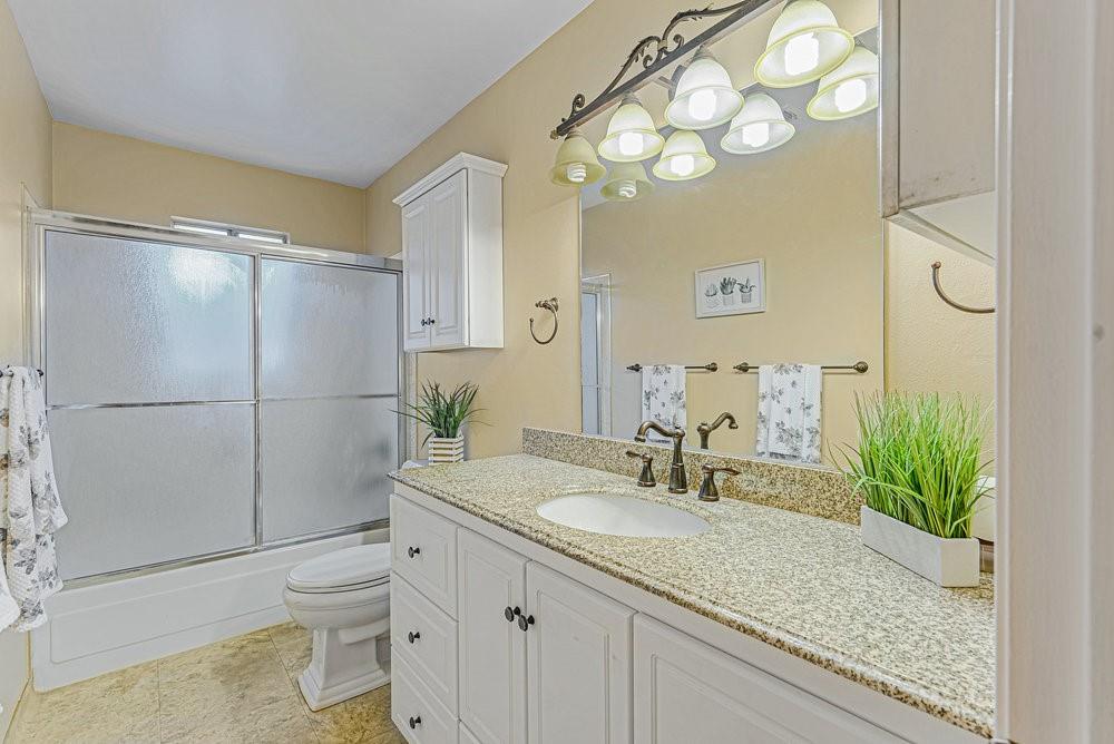 Detail Gallery Image 16 of 40 For 13375 Foothill Ave, San Martin,  CA 95046 - 3 Beds | 2/1 Baths