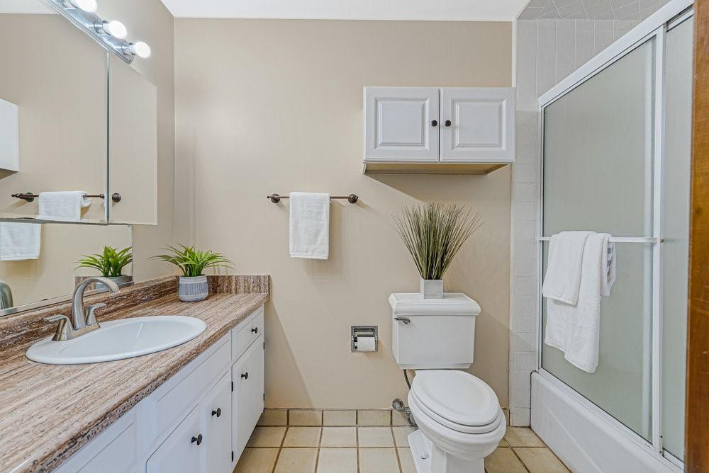 Detail Gallery Image 18 of 40 For 13375 Foothill Ave, San Martin,  CA 95046 - 3 Beds | 2/1 Baths