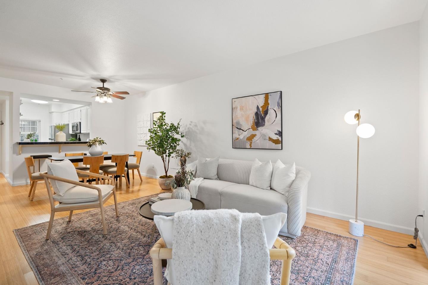Photo of 312 Crescent Ct in Brisbane, CA