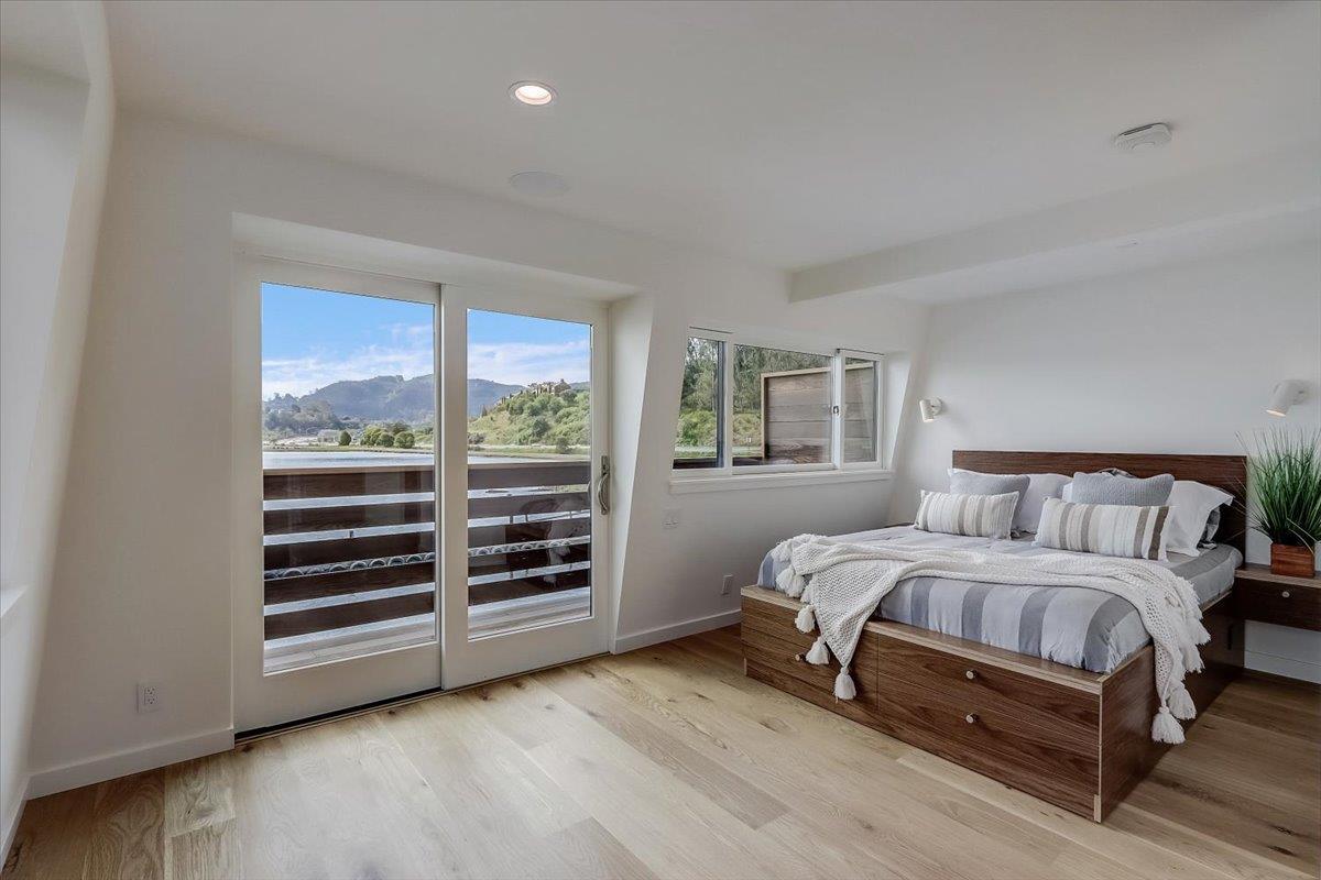 Detail Gallery Image 21 of 58 For 11 Commodore Marina #D,  Mill Valley,  CA 94941 - 1 Beds | 1 Baths