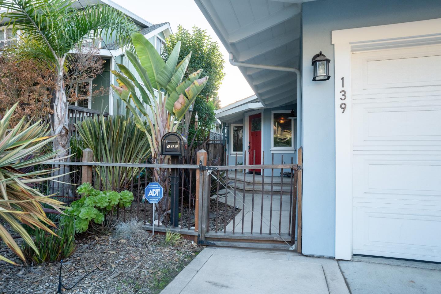 Photo of 139 Jessie St in Santa Cruz, CA