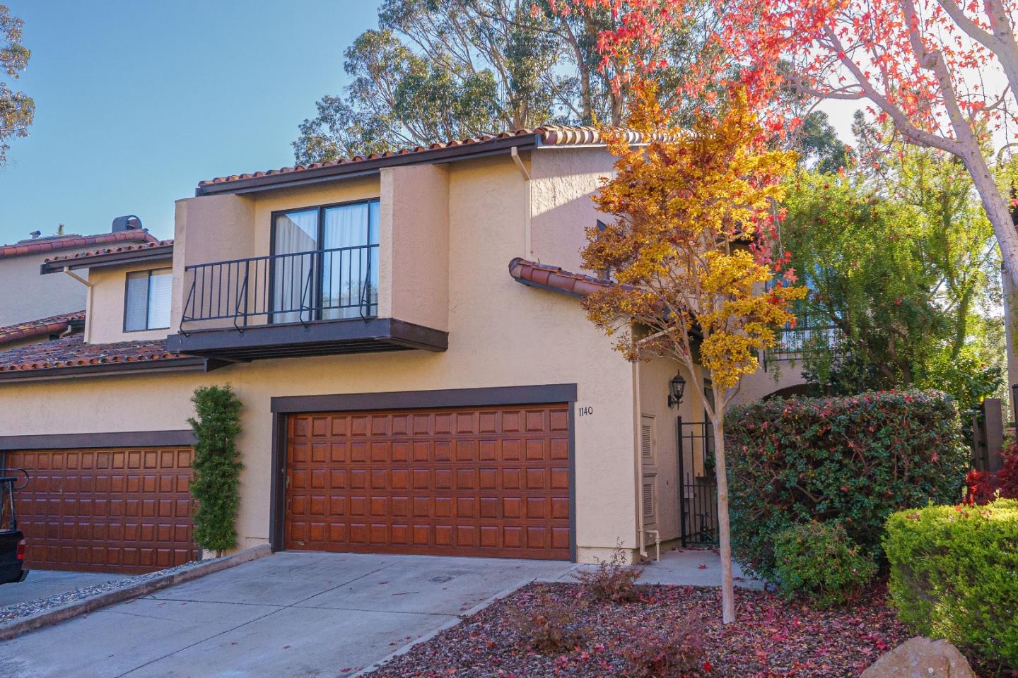 Detail Gallery Image 1 of 1 For 1140 Royal Ln, San Carlos,  CA 94070 - 3 Beds | 2/1 Baths