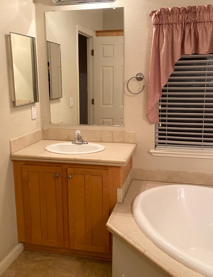 Detail Gallery Image 21 of 22 For 575 San Pedro Ave #10,  Morgan Hill,  CA 95037 - 3 Beds | 2 Baths