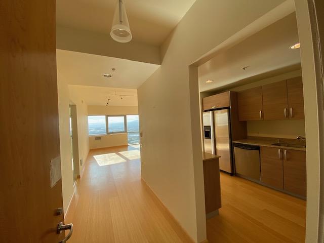 Detail Gallery Image 9 of 23 For 1 Mandalay Pl #1209,  South San Francisco,  CA 94080 - 1 Beds | 1 Baths