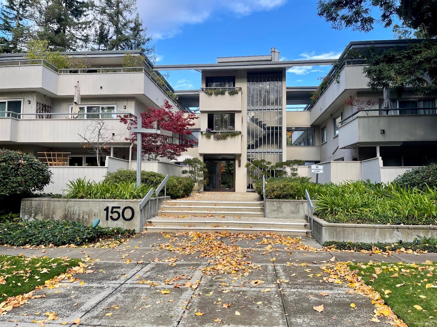 Detail Gallery Image 1 of 1 For 150 Alma St #210,  Menlo Park,  CA 94025 - 2 Beds | 1/1 Baths