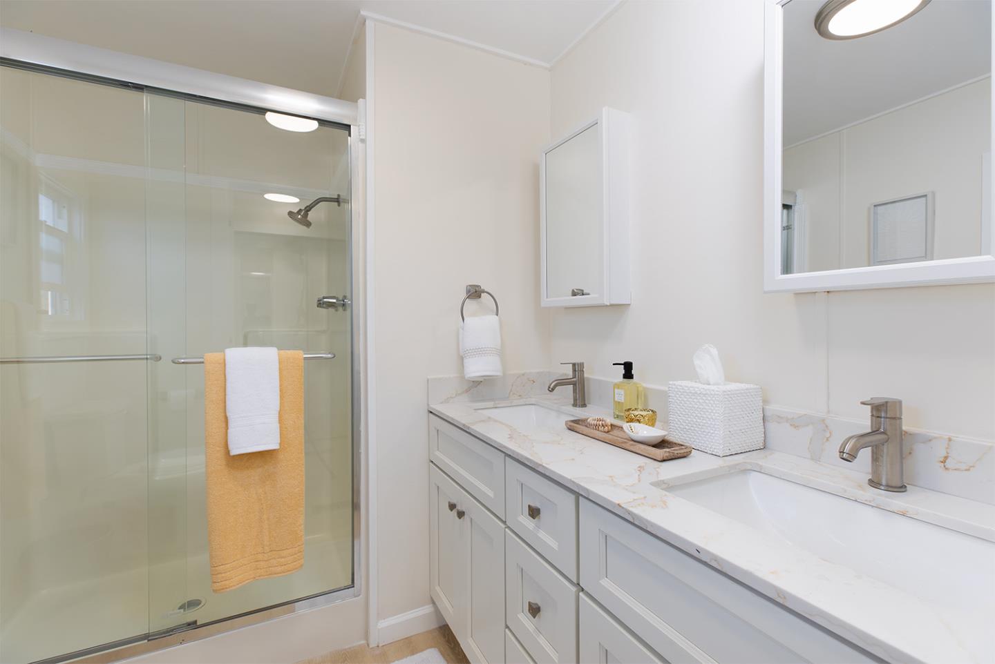 Detail Gallery Image 12 of 19 For 1040 38th Ave #8,  Santa Cruz,  CA 95062 - 2 Beds | 2 Baths