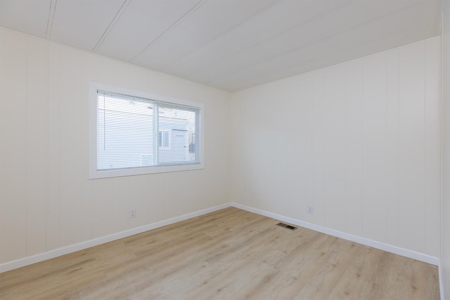 Detail Gallery Image 16 of 19 For 1040 38th Ave #8,  Santa Cruz,  CA 95062 - 2 Beds | 2 Baths