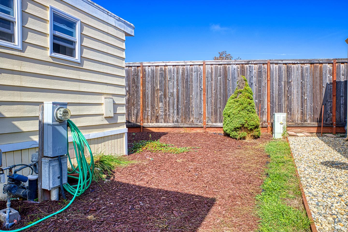 Detail Gallery Image 2 of 19 For 1040 38th Ave #8,  Santa Cruz,  CA 95062 - 2 Beds | 2 Baths