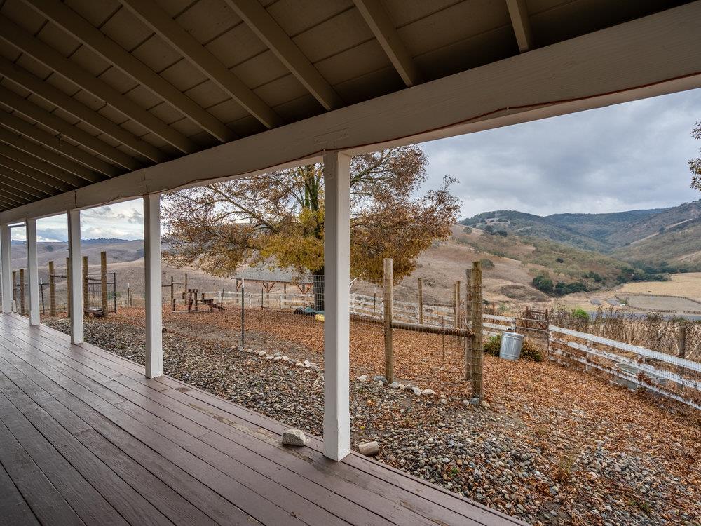 Detail Gallery Image 44 of 90 For 385 Hitch Dr, Hollister,  CA 95023 - 5 Beds | 3/1 Baths