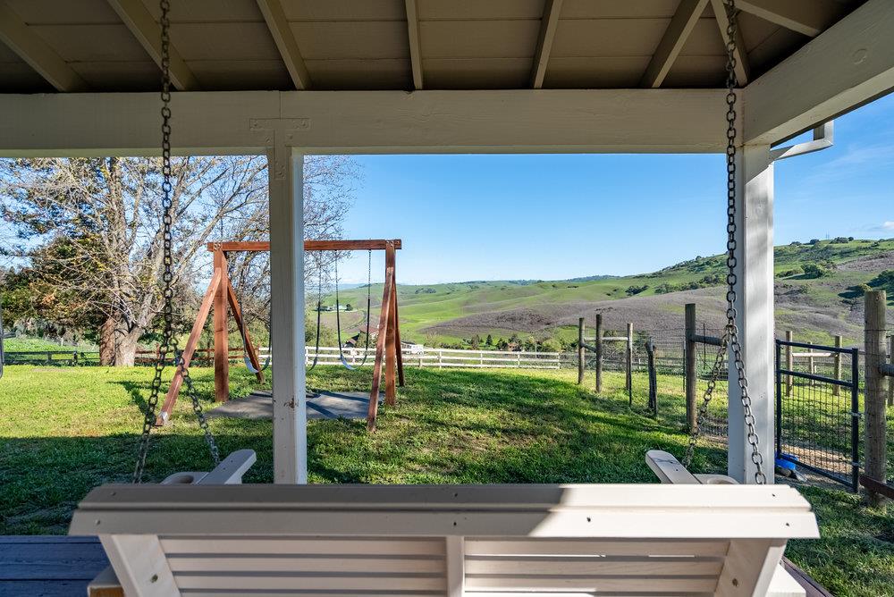 Detail Gallery Image 60 of 90 For 385 Hitch Dr, Hollister,  CA 95023 - 5 Beds | 3/1 Baths