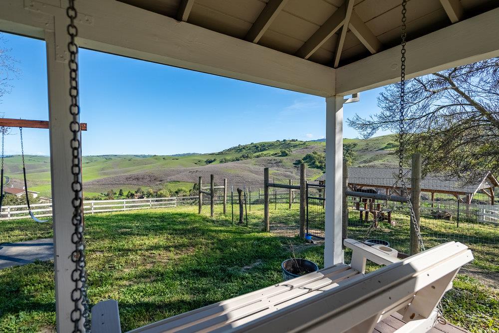 Detail Gallery Image 67 of 90 For 385 Hitch Dr, Hollister,  CA 95023 - 5 Beds | 3/1 Baths