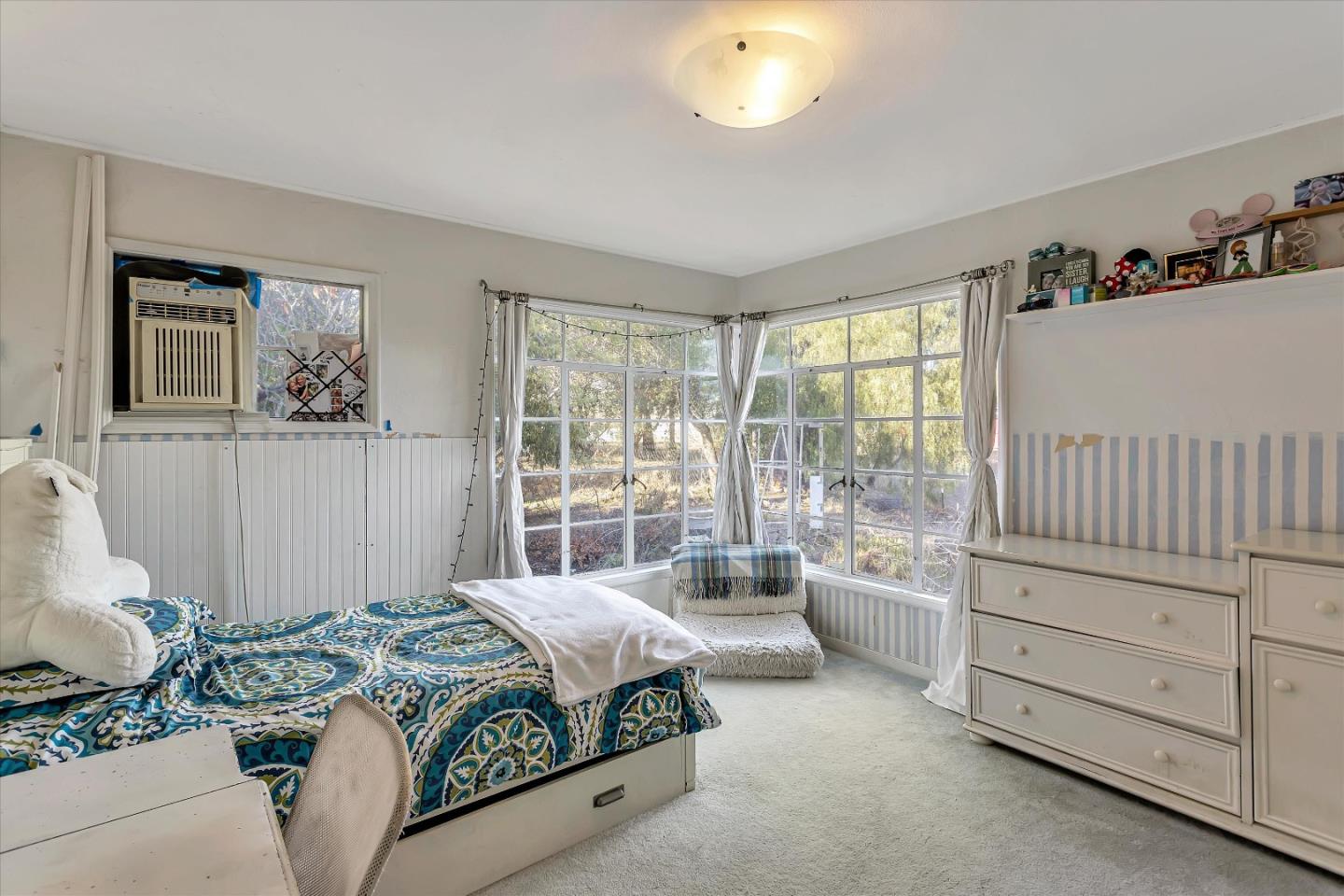 Detail Gallery Image 15 of 48 For 15101 Kennedy Rd, Los Gatos,  CA 95032 - 4 Beds | 2/1 Baths