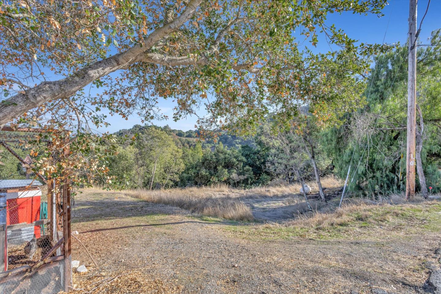 Detail Gallery Image 6 of 48 For 15101 Kennedy Rd, Los Gatos,  CA 95032 - 4 Beds | 2/1 Baths