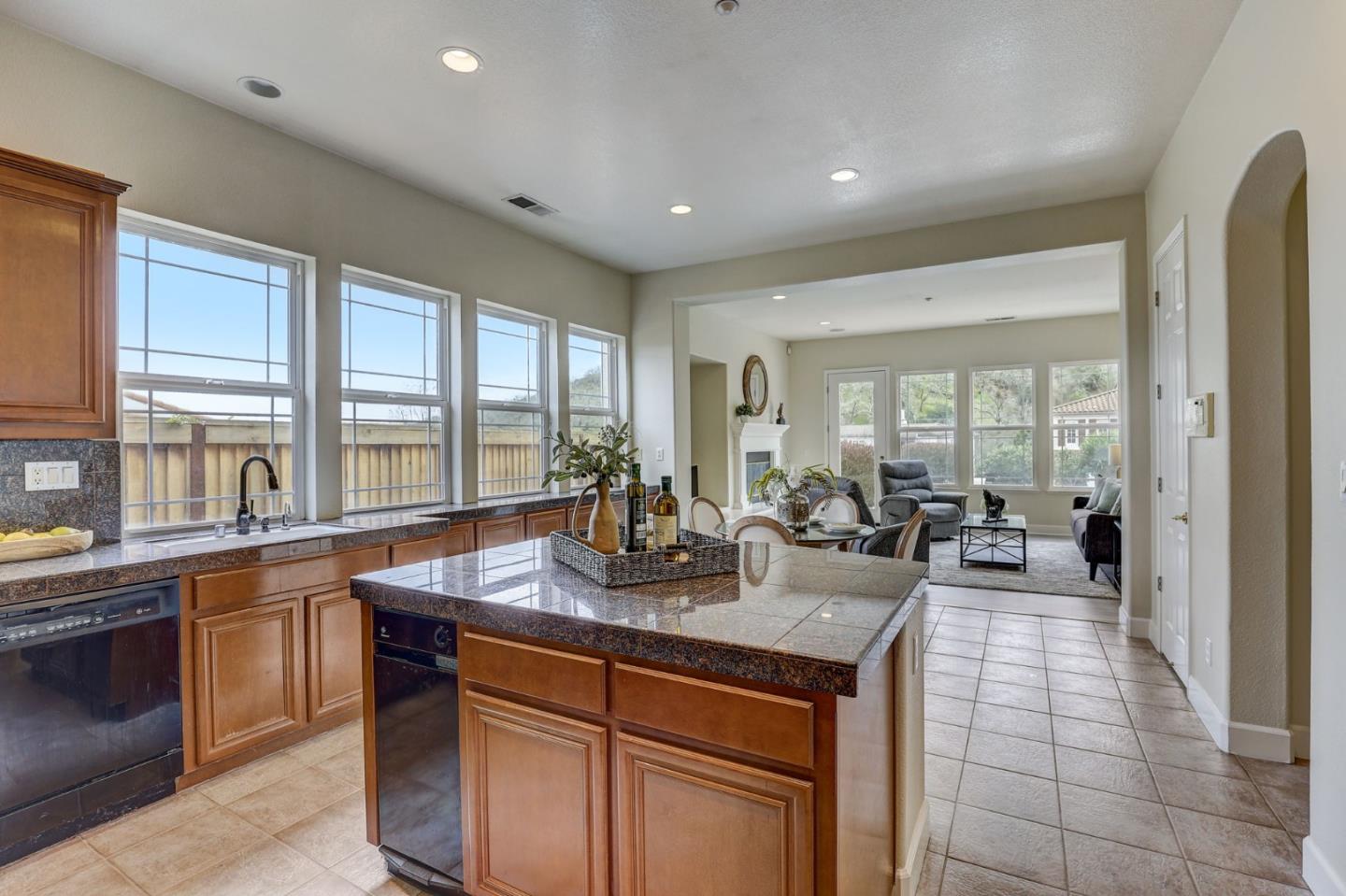 Detail Gallery Image 20 of 47 For 7443 Hoylake Ct, Gilroy,  CA 95020 - 4 Beds | 3/1 Baths