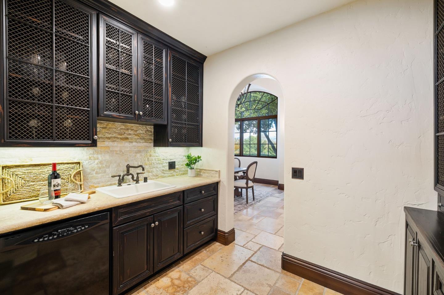 Detail Gallery Image 20 of 81 For 1435 Lakeview Ct, San Martin,  CA 95046 - 4 Beds | 4/2 Baths