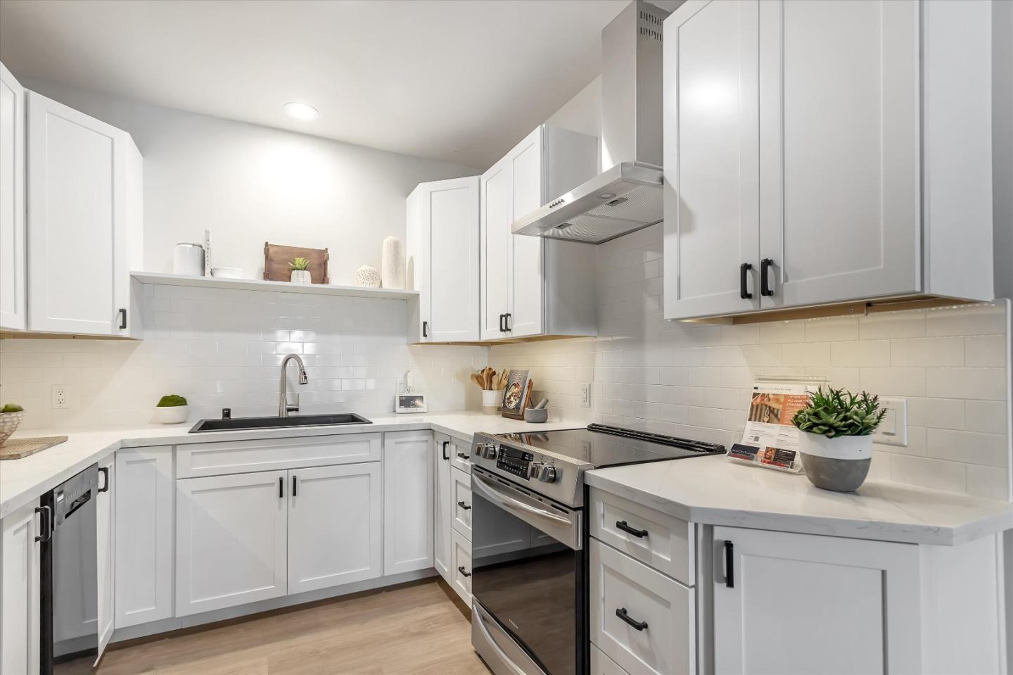 Detail Gallery Image 9 of 37 For 400 San Benito St #212,  Hollister,  CA 95023 - 2 Beds | 1 Baths