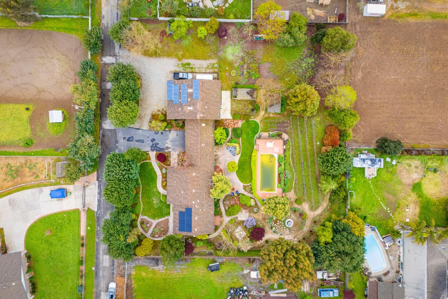 1755 Horseshoe Ct, San Martin, CA 95046 3 Beds 2/1 Baths (Active