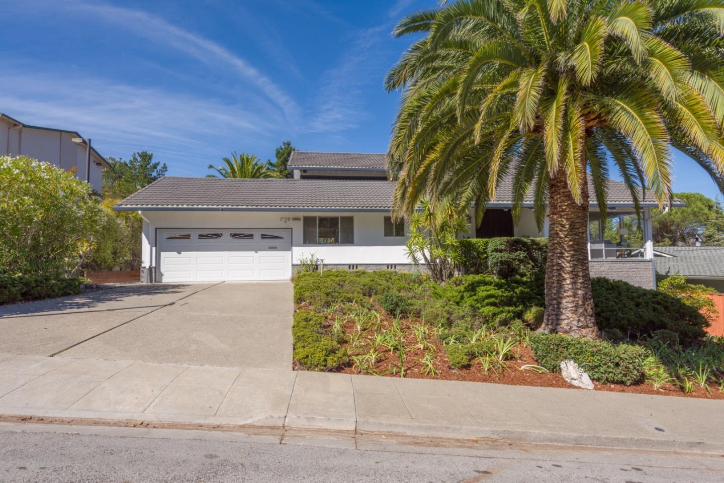 Photo of 2822 Trousdale Dr in Burlingame, CA