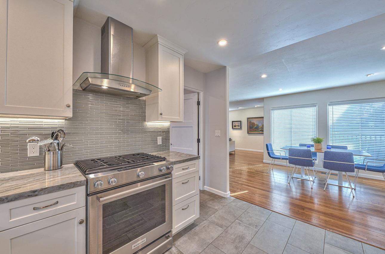 Detail Gallery Image 15 of 32 For 0 Lobos 3 Nw of 4th, Carmel,  CA 93921 - 3 Beds | 2 Baths