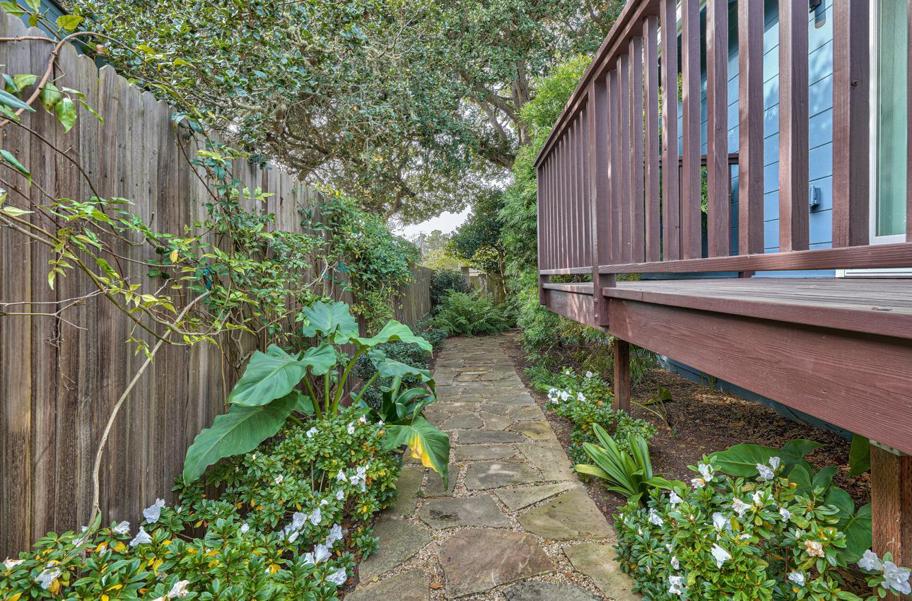 Detail Gallery Image 27 of 32 For 0 Lobos 3 Nw of 4th, Carmel,  CA 93921 - 3 Beds | 2 Baths
