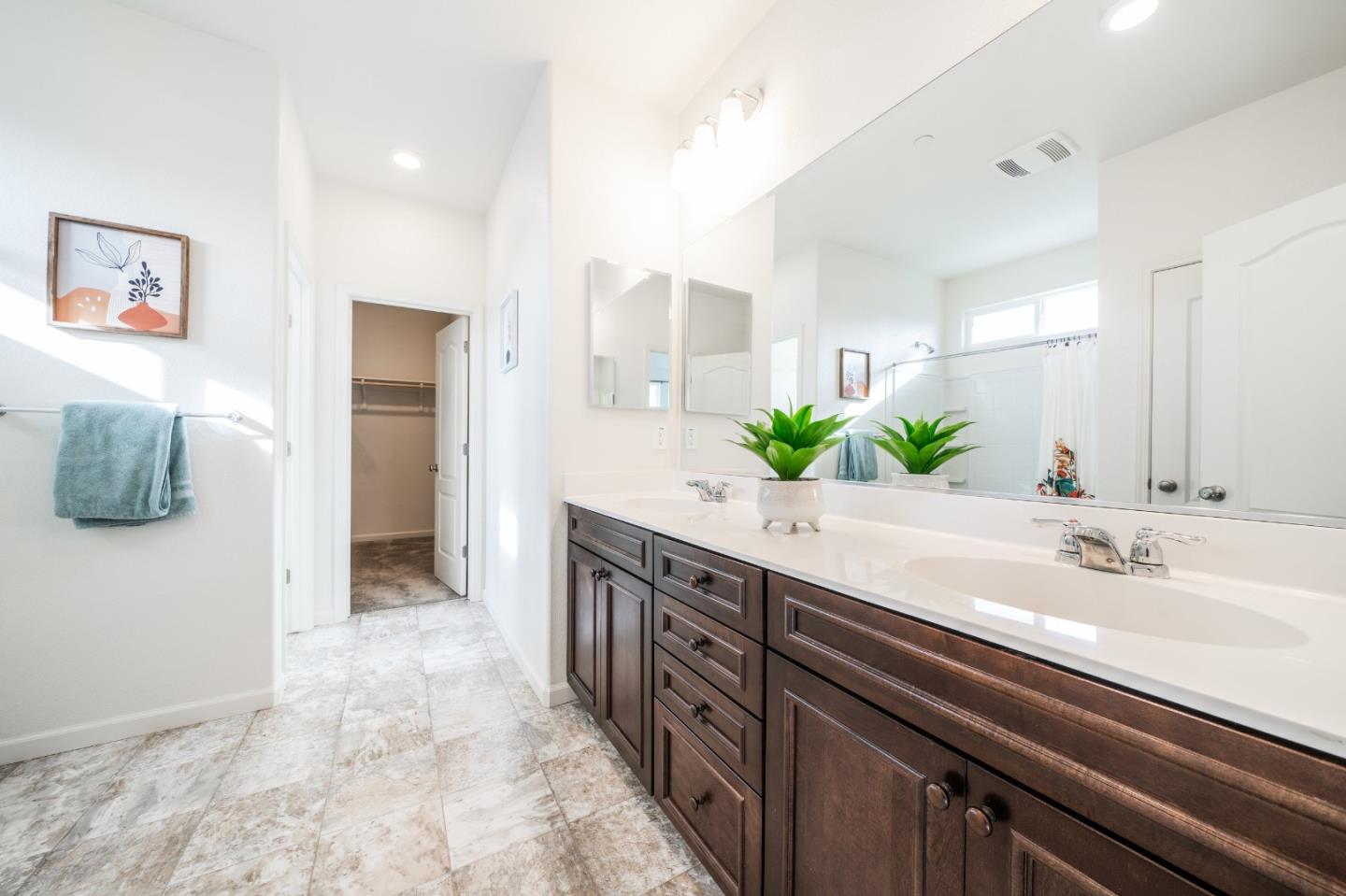 Detail Gallery Image 21 of 29 For 676 Mojave Way, Hollister,  CA 95023 - 4 Beds | 0 Baths