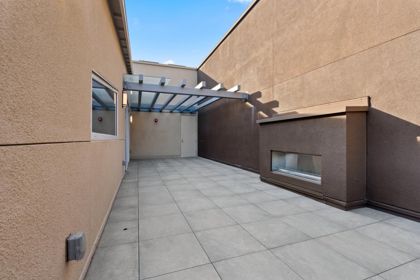 Detail Gallery Image 15 of 28 For 2358 Velocity Cmn #305,  Fremont,  CA 94539 - 3 Beds | 3/1 Baths