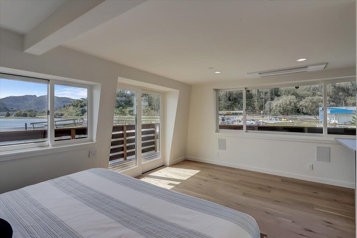 Detail Gallery Image 22 of 52 For 11 Commodore Marina a,  Mill Valley,  CA 94941 - 1 Beds | 1 Baths