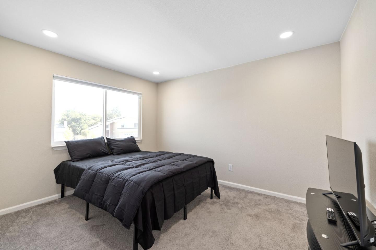 Detail Gallery Image 33 of 37 For 5712 Harwell Ct, San Jose,  CA 95138 - 4 Beds | 2/1 Baths
