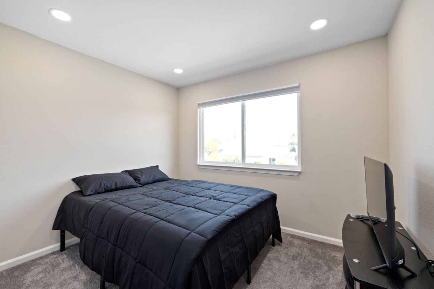 Detail Gallery Image 34 of 37 For 5712 Harwell Ct, San Jose,  CA 95138 - 4 Beds | 2/1 Baths