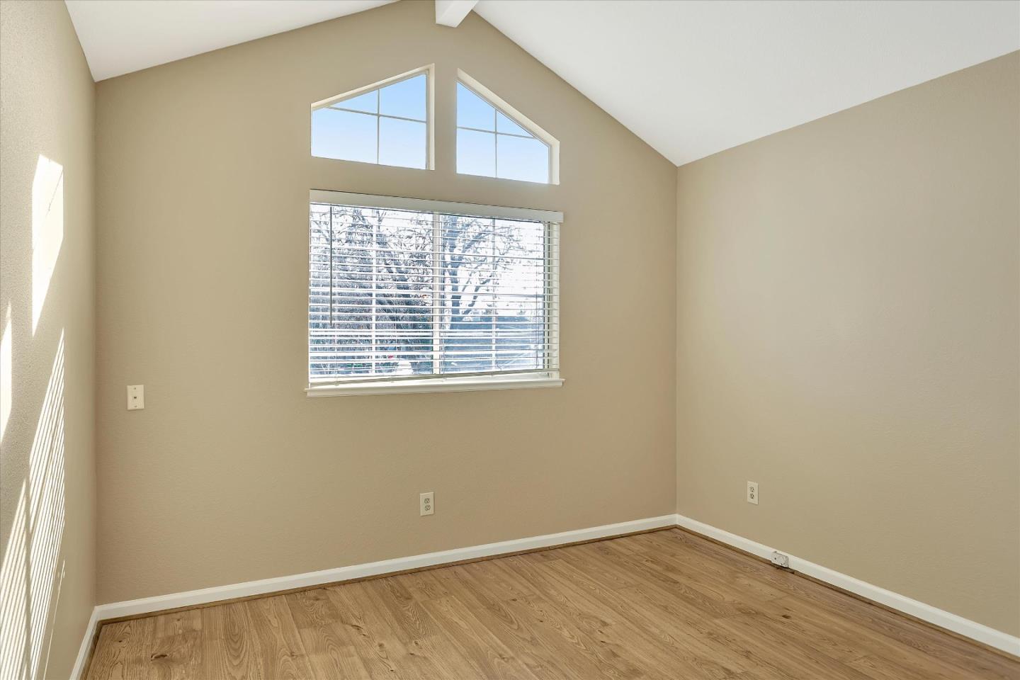 Detail Gallery Image 39 of 59 For 11 New Britain Cir, Salinas,  CA 93906 - 4 Beds | 2/1 Baths