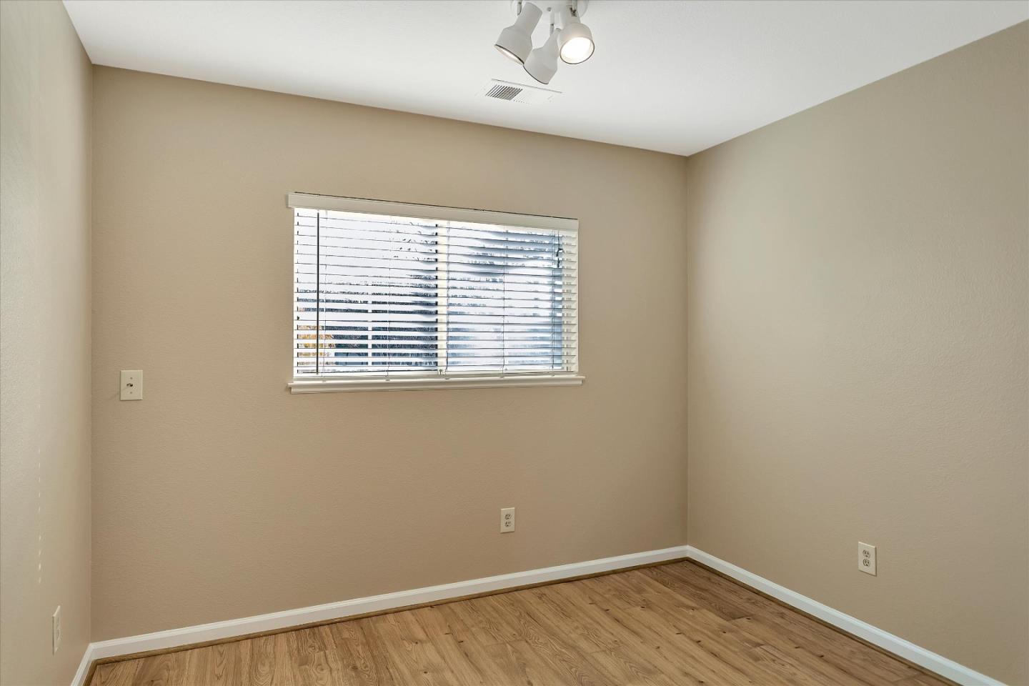 Detail Gallery Image 43 of 59 For 11 New Britain Cir, Salinas,  CA 93906 - 4 Beds | 2/1 Baths