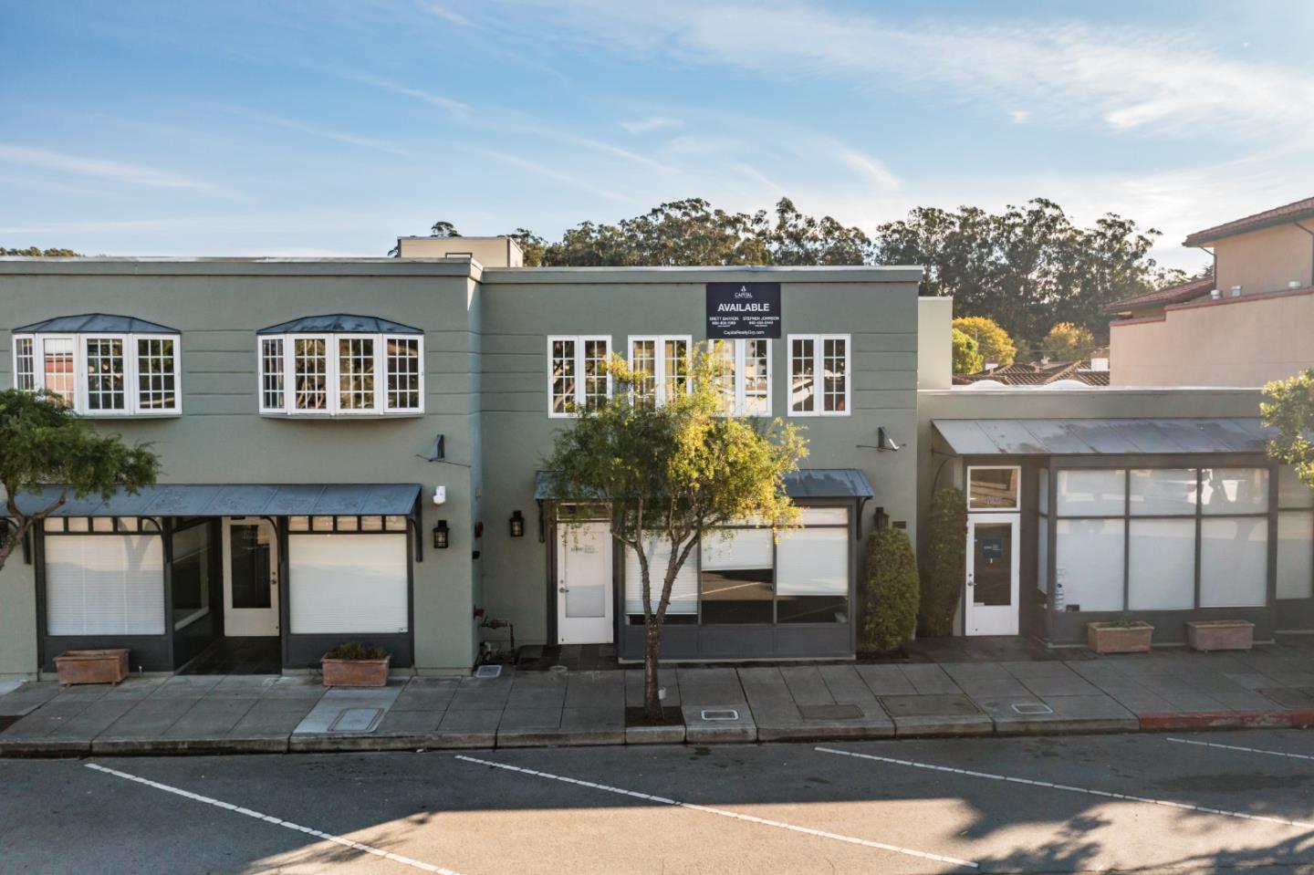 637 Main Street, Half Moon Bay, California 94019, ,Commercial Lease,For Rent,637 Main Street,ML81950077