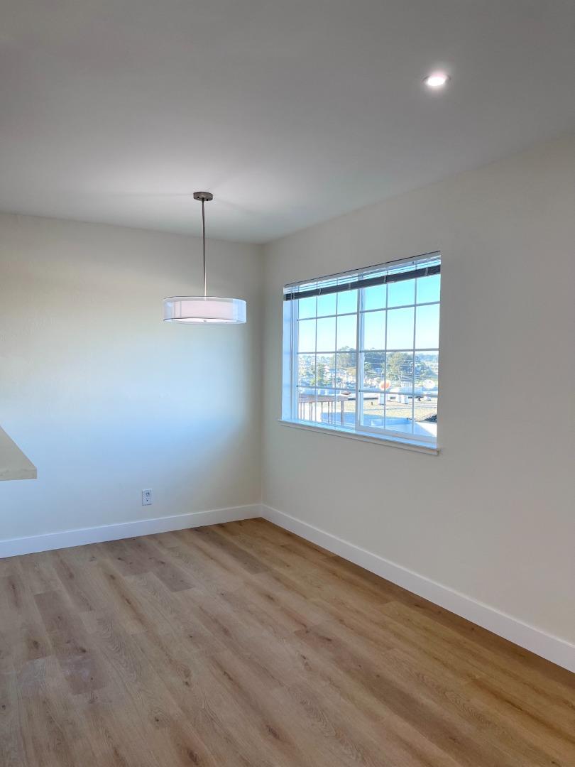 Detail Gallery Image 7 of 11 For 414 91st St #4,  Daly City,  CA 94015 - 2 Beds | 1 Baths