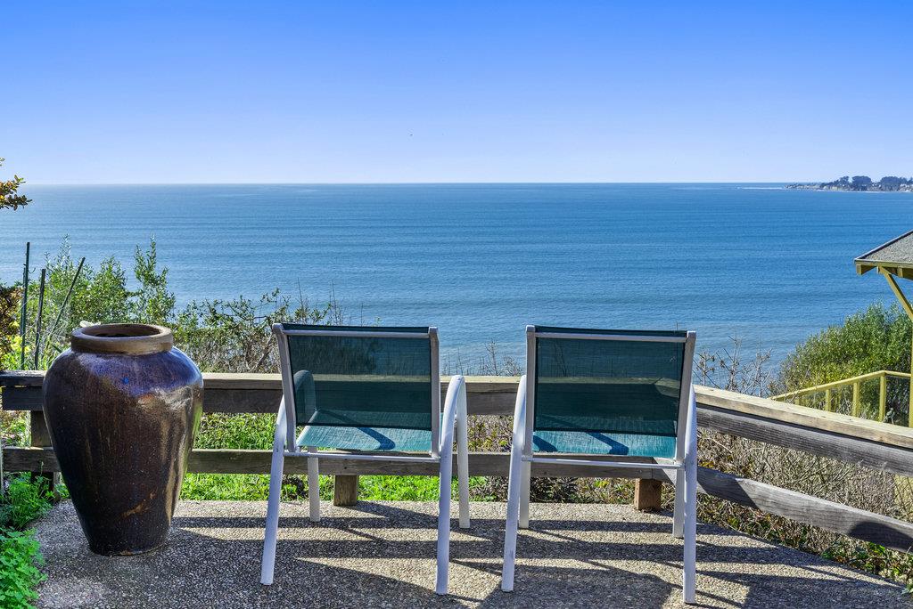 Detail Gallery Image 1 of 1 For 723 Seacliff Dr, Aptos,  CA 95003 - 3 Beds | 2 Baths