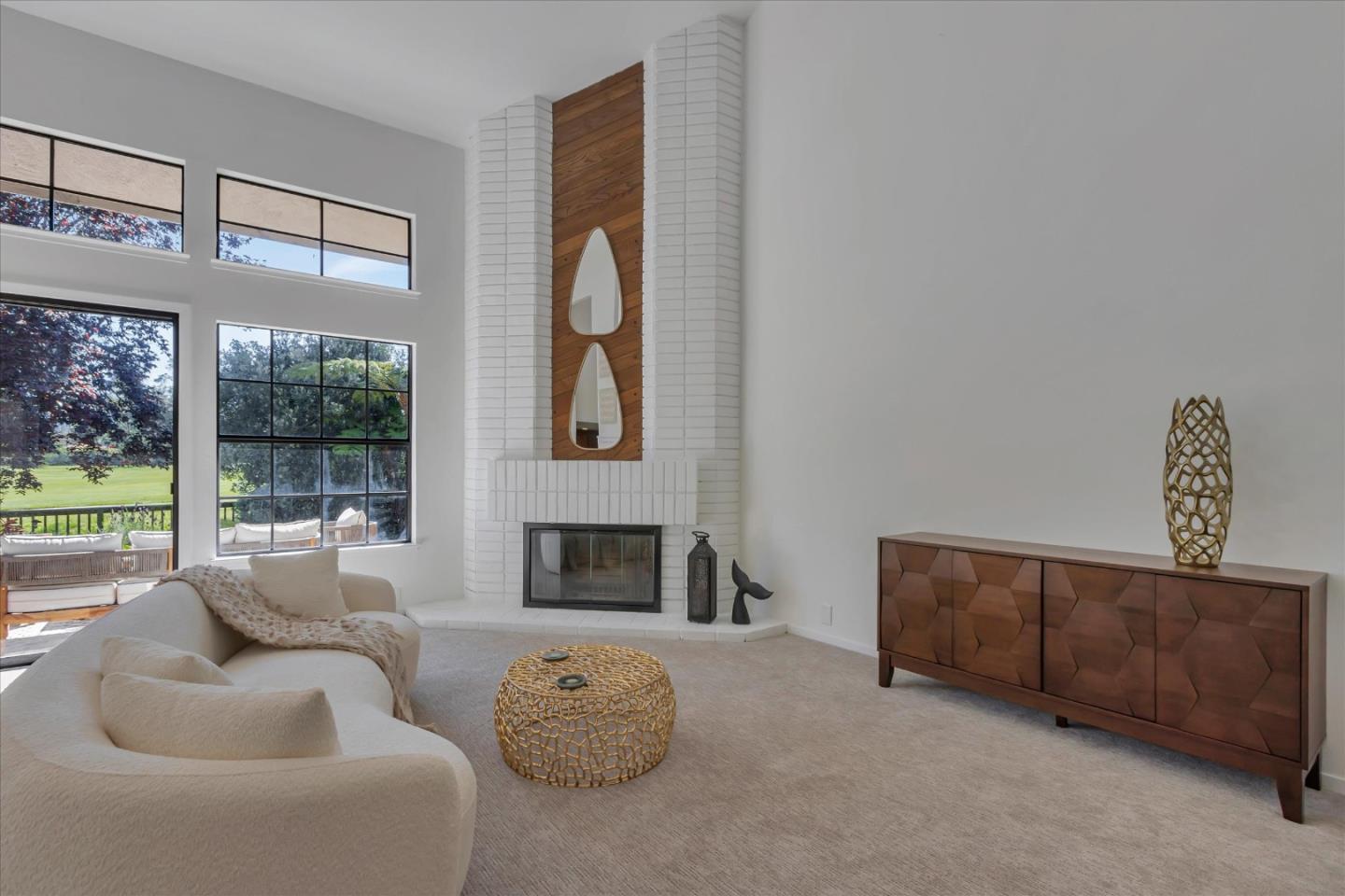 Detail Gallery Image 7 of 43 For 423 Burning Tree Ct, Half Moon Bay,  CA 94019 - 3 Beds | 3 Baths