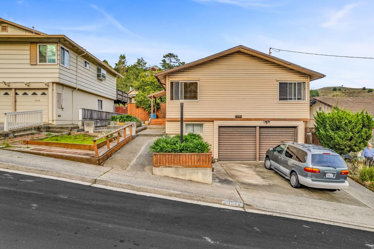 Detail Gallery Image 1 of 1 For 1546 Terra Nova Blvd, Pacifica,  CA 94044 - 4 Beds | 2 Baths