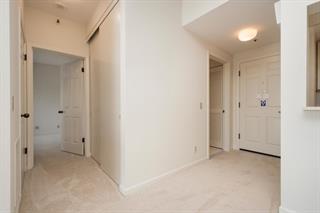 Detail Gallery Image 8 of 24 For 1 Baldwin Ave #418,  San Mateo,  CA 94401 - 1 Beds | 1 Baths