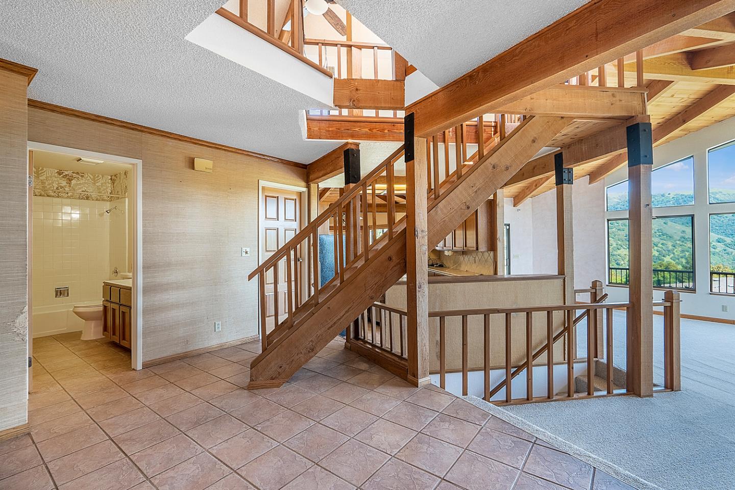 Detail Gallery Image 9 of 39 For 16955 Oakridge Ln, Morgan Hill,  CA 95037 - 3 Beds | 3/1 Baths