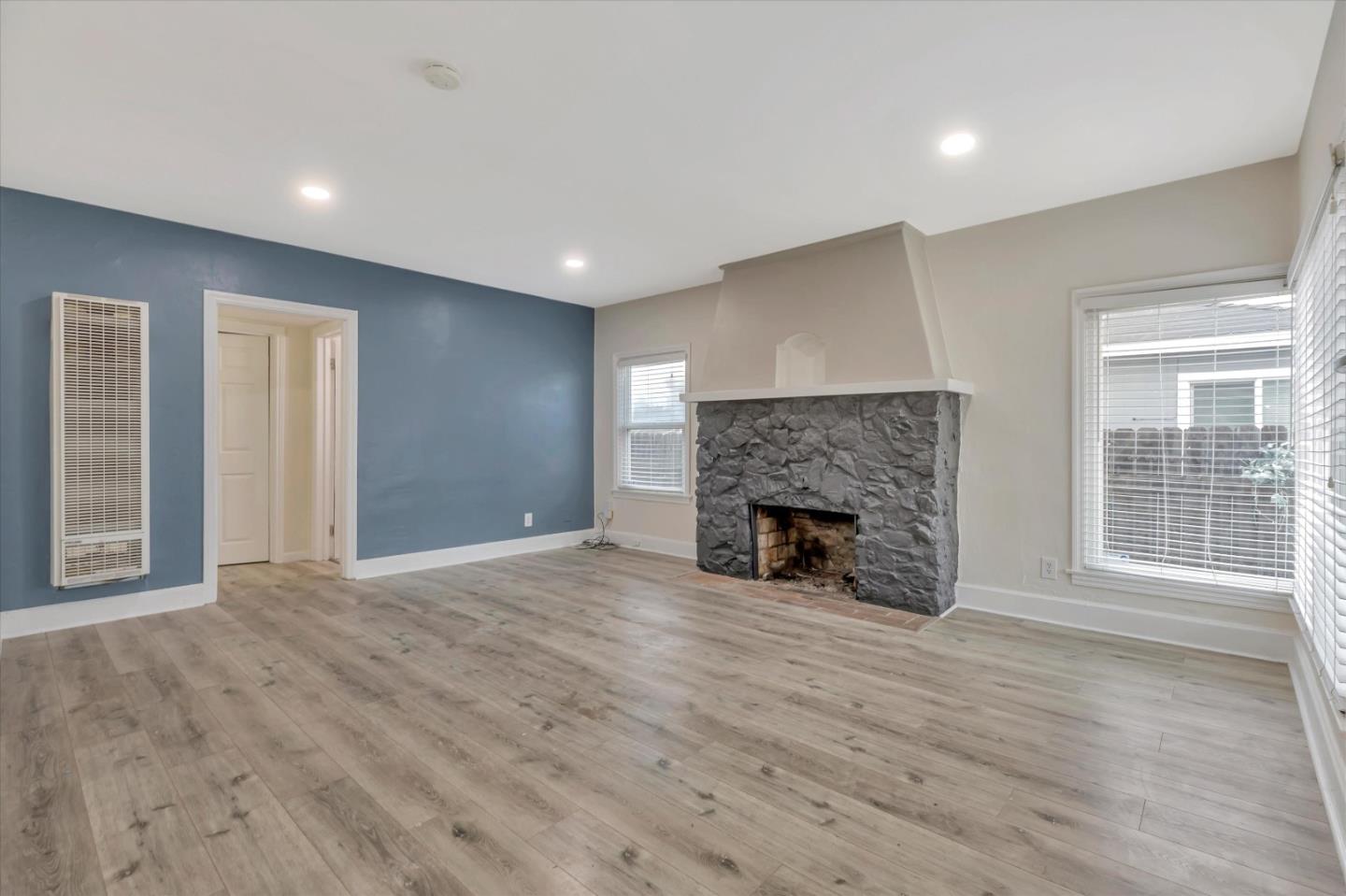 Detail Gallery Image 18 of 45 For 4810 Roosevelt Ave, Sacramento,  CA 95820 - 3 Beds | 2 Baths