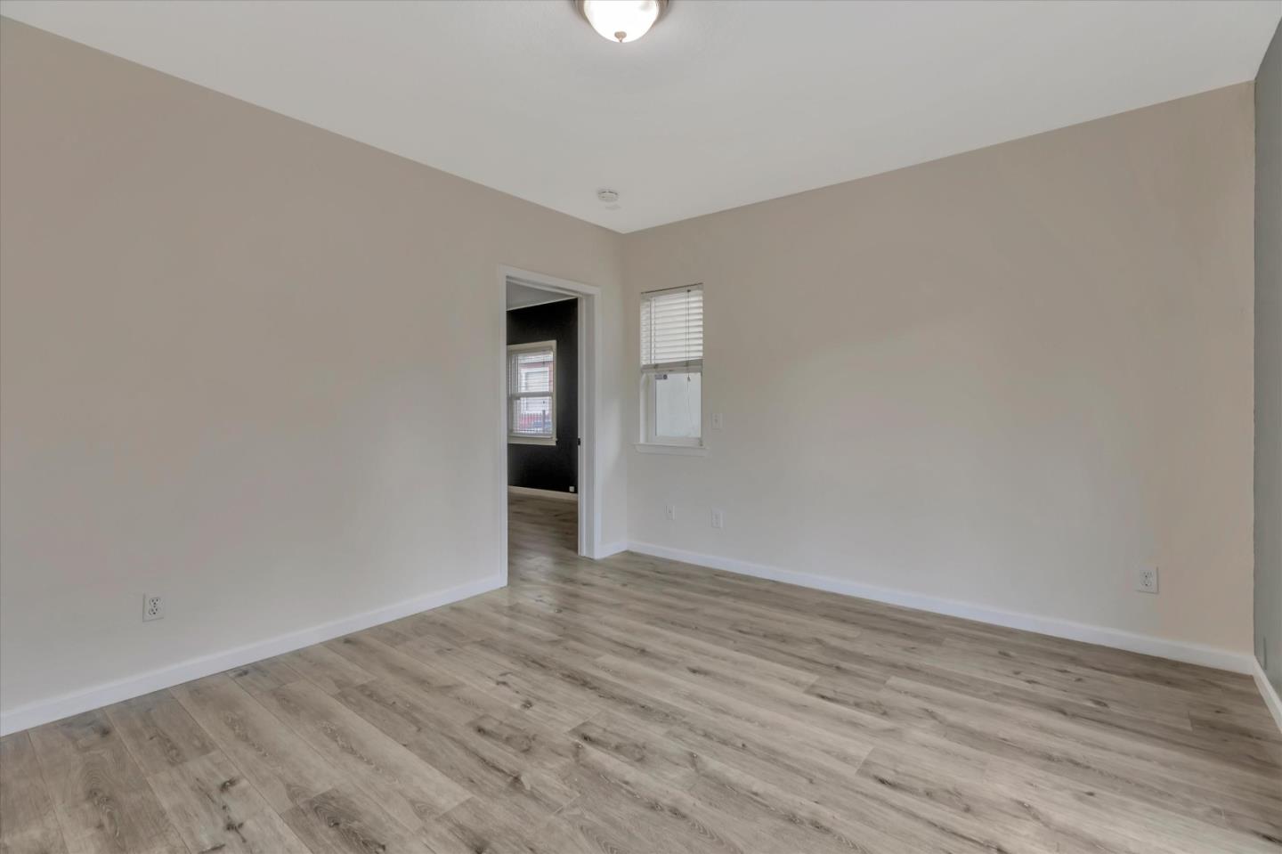 Detail Gallery Image 33 of 45 For 4810 Roosevelt Ave, Sacramento,  CA 95820 - 3 Beds | 2 Baths