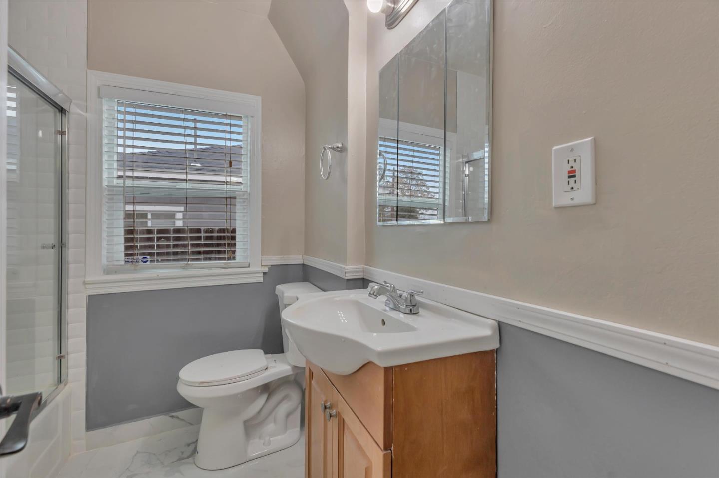 Detail Gallery Image 38 of 45 For 4810 Roosevelt Ave, Sacramento,  CA 95820 - 3 Beds | 2 Baths