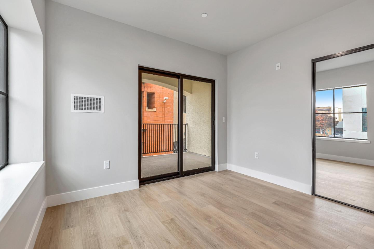 Detail Gallery Image 15 of 30 For 400 San Benito St #202,  Hollister,  CA 95023 - 2 Beds | 1 Baths