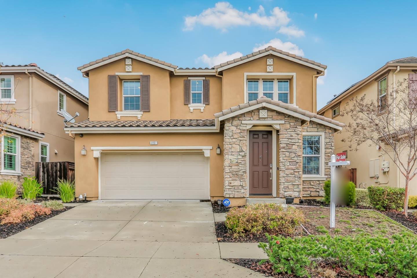 Front Image Thumbnail for ML81950439