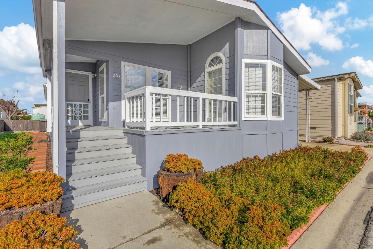 Detail Gallery Image 1 of 1 For 1220 Tasman Dr #204,  Sunnyvale,  CA 94089 - 3 Beds | 2 Baths