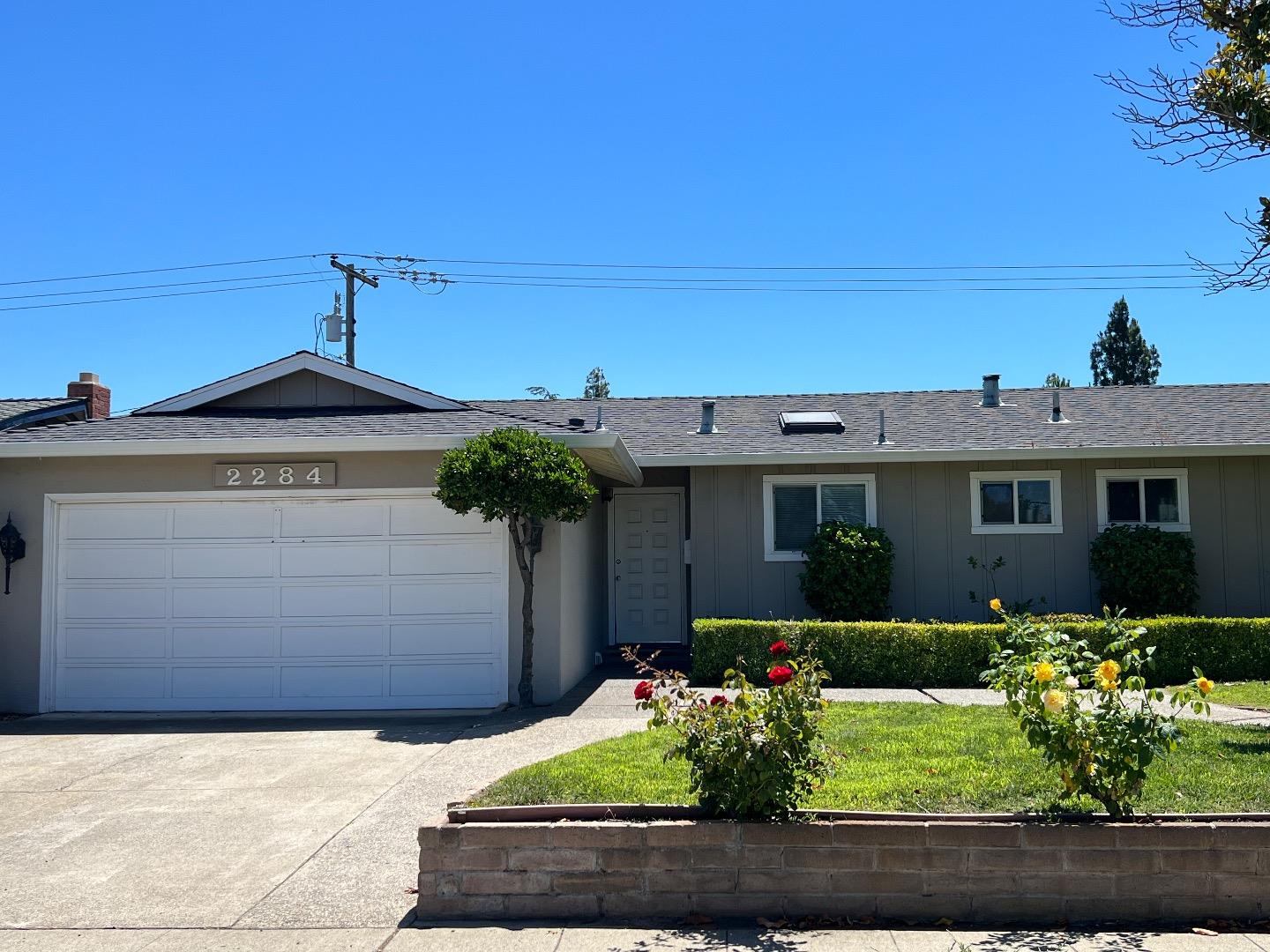 Detail Gallery Image 1 of 16 For 2284 Sunrise Dr, San Jose,  CA 95124 - 4 Beds | 2 Baths