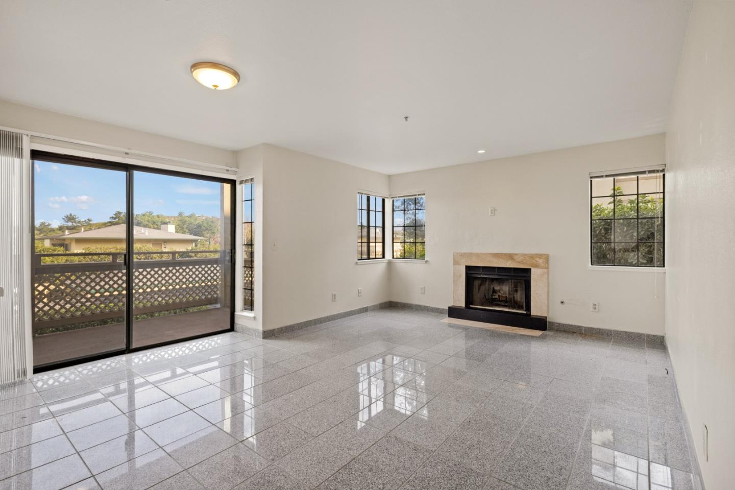 Detail Gallery Image 1 of 1 For 230 Pheasant Ridge Rd, Del Rey Oaks,  CA 93940 - 1 Beds | 1 Baths